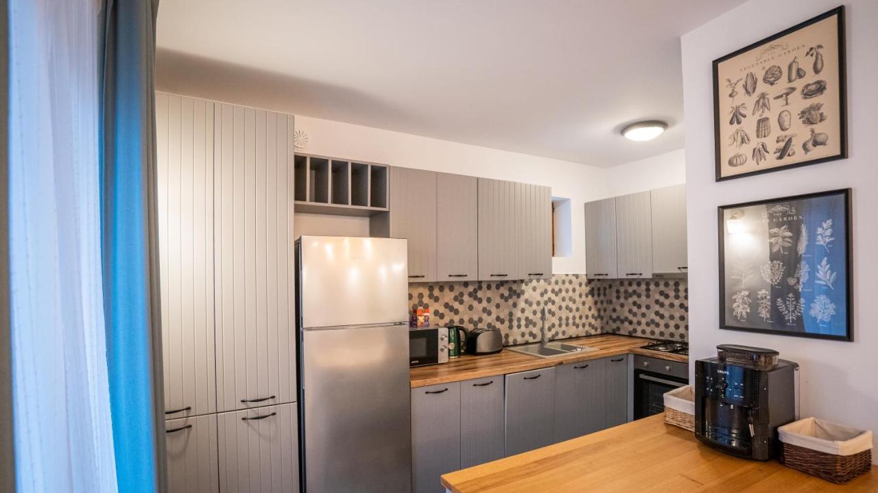 Family Treez Premium Apartments โปยานาบราซอฟ ภายนอก รูปภาพ