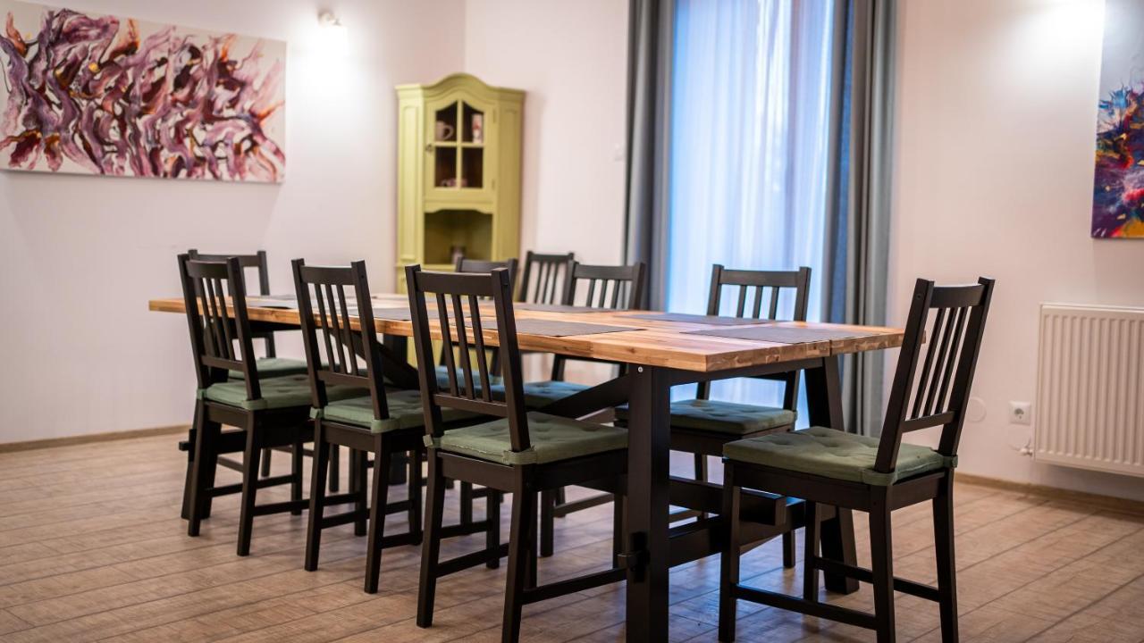 Family Treez Premium Apartments โปยานาบราซอฟ ภายนอก รูปภาพ