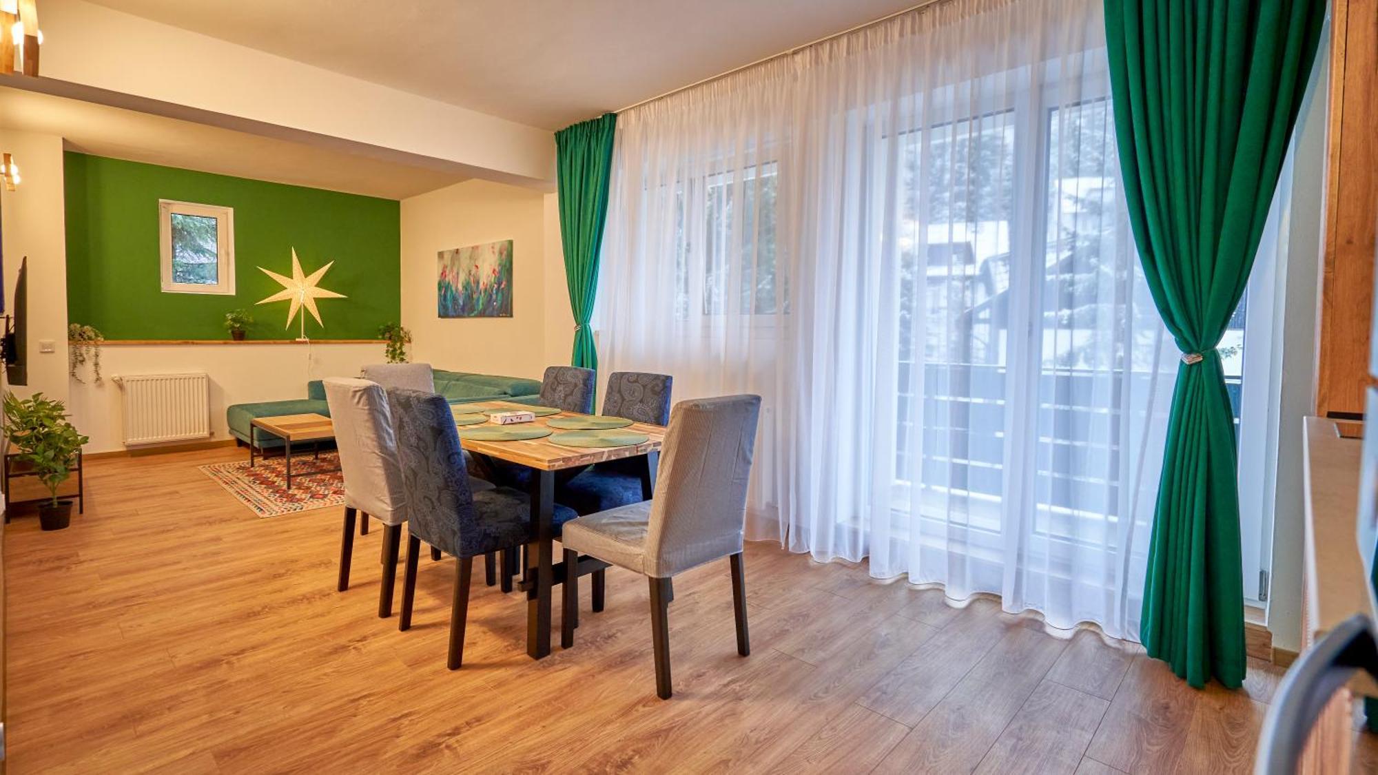 Family Treez Premium Apartments โปยานาบราซอฟ ภายนอก รูปภาพ